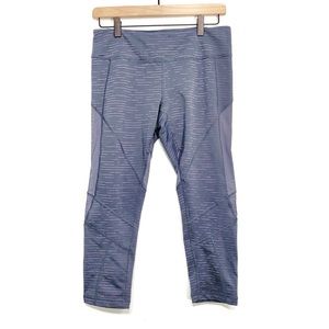 Zella Gray and Purple Line Print Capri Leggings